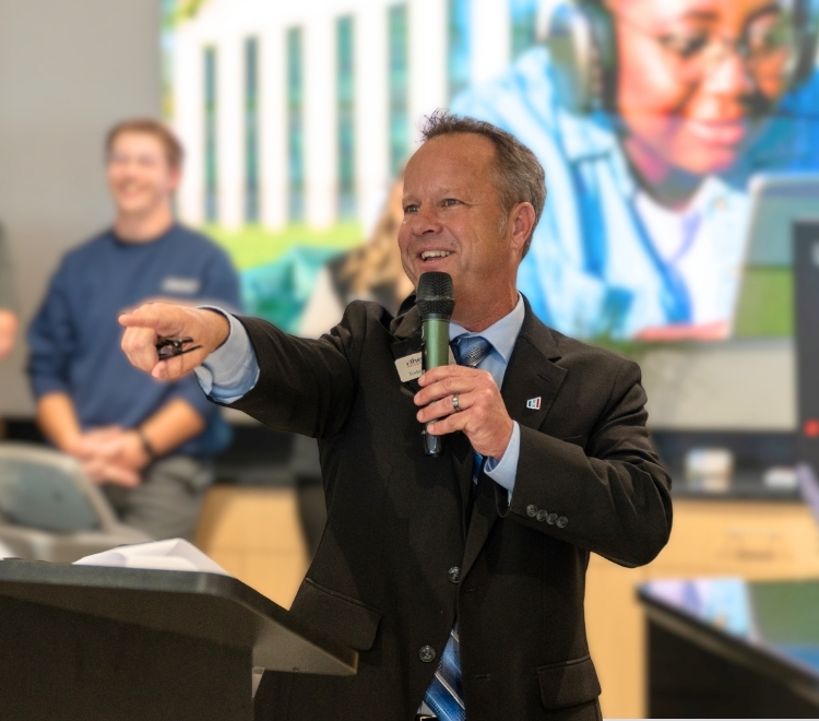 Todd Lancaster Greets Crowd at Heritage Jeffersonville's Branch Grand Opening